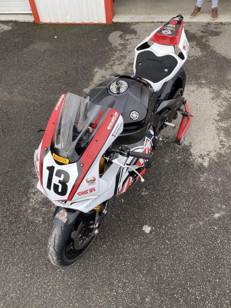 Covering Moto Piste Yamaha R1 2019 - Team CMT Chometon - ID Factory -  impression Numérique Cazères